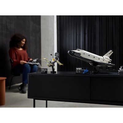 LEGO Creator NASA Space Shuttle Discovery (10283) - фото 101697
