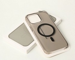 Чехол пластиковый Clear case Magsafe с анимацией для iPhone 16 (6.1") Дымчатый